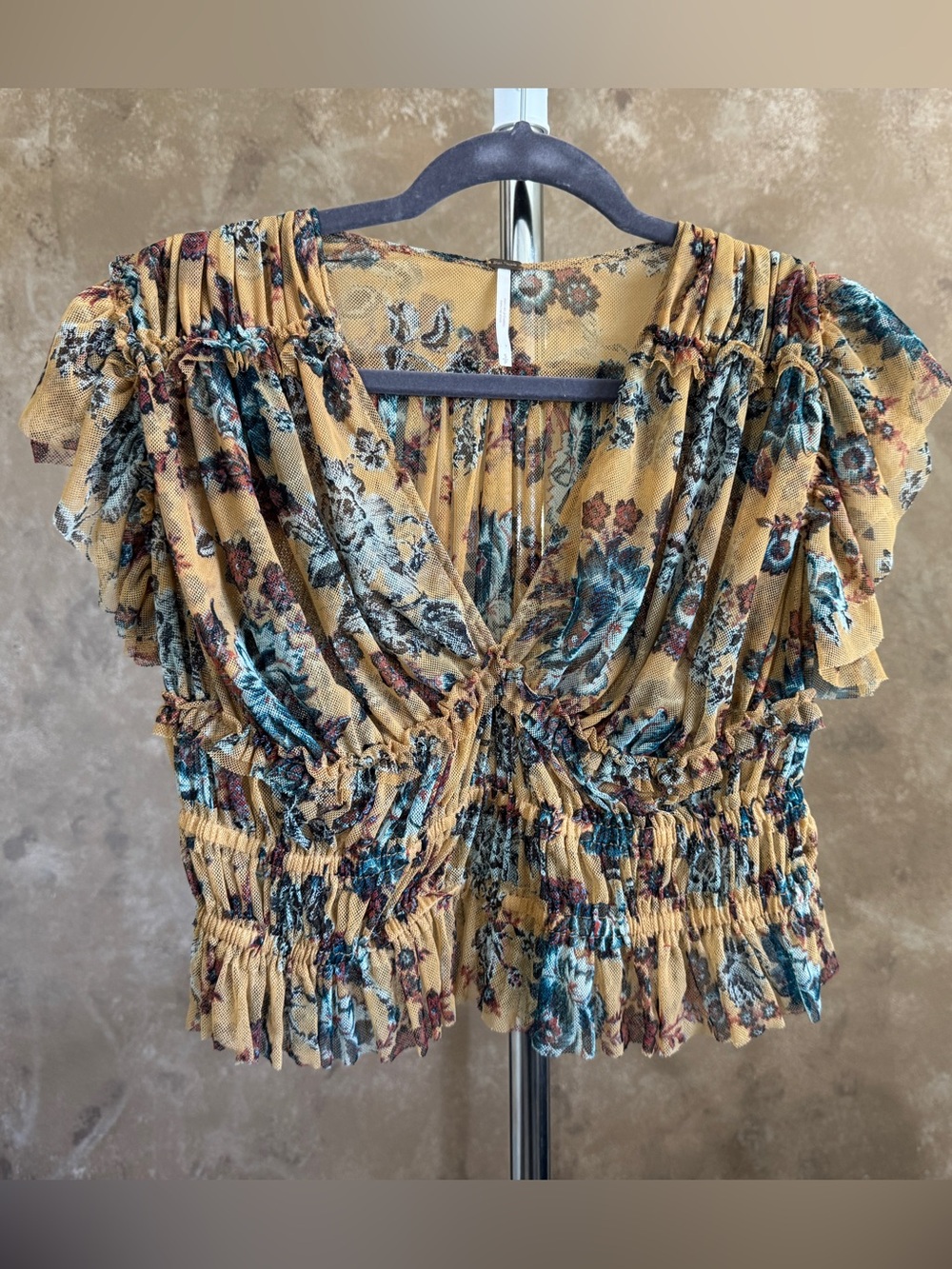 NWOT FREE PEOPLE Mustard Floral Cropped V-Neck Women’s Top Sz S